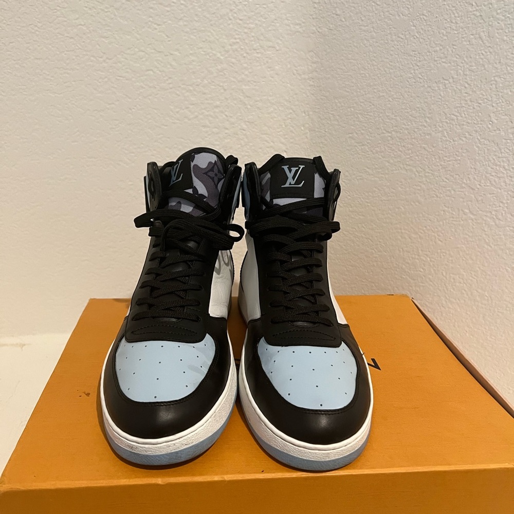 Louis Vuitton Hightop Sneakers